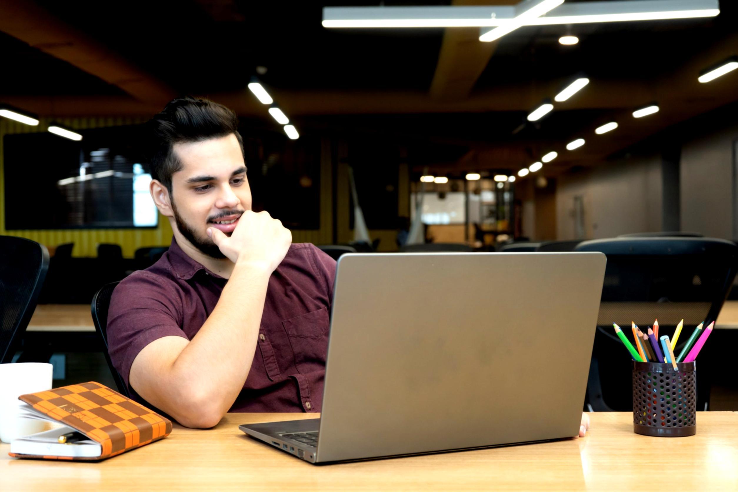 Verschiedene Teilnehmer beim Online-Kurs